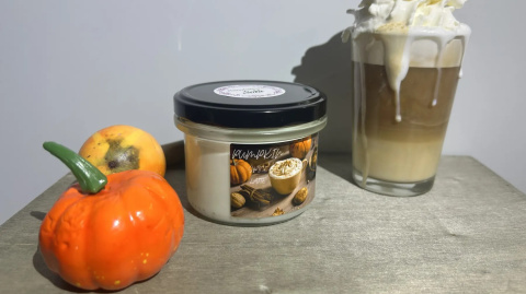 Pumpkin Spice Latte świeca sojowa 235ml Pumpkin Spice Latte świeca sojowa 235ml